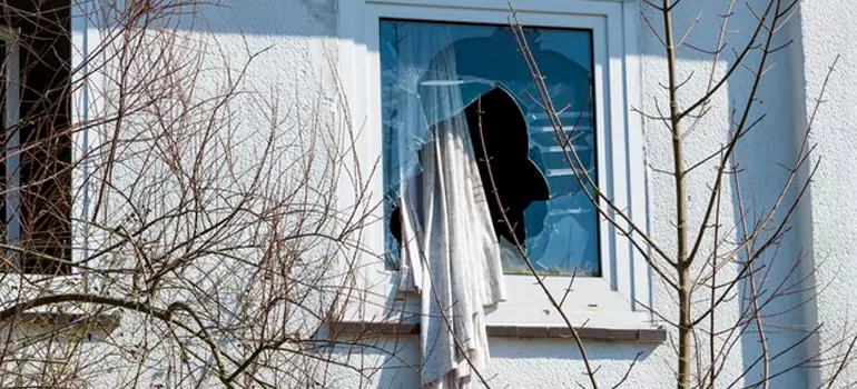 Storm Window Installation Contractors in Northdale, FL